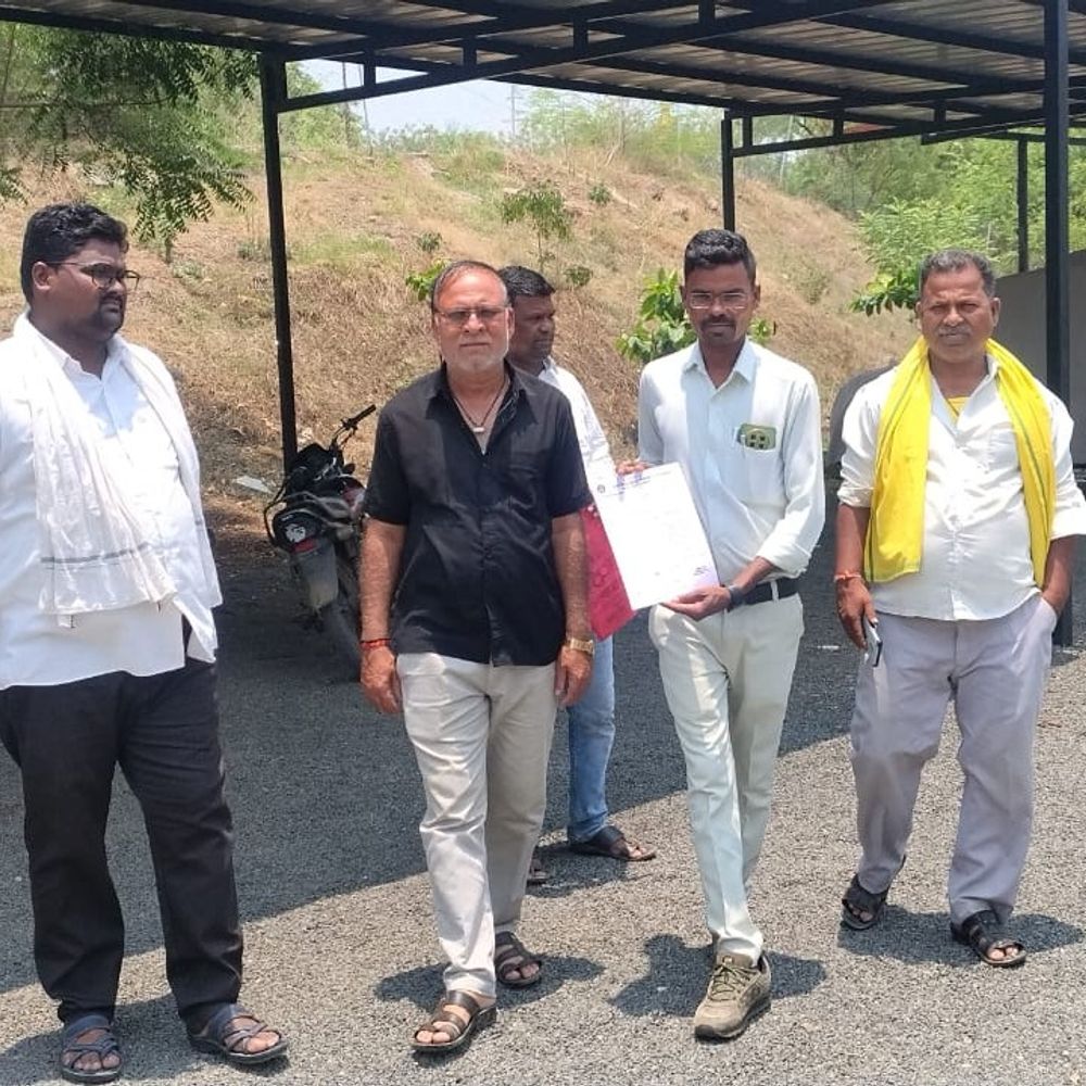 मेलन-बबूलताड में पुरुष राशन बेचकर शराब खरीद रहे हैं:ग्रामीणों ने एसपी से शराब बंदी का ज्ञापन देकर कहा