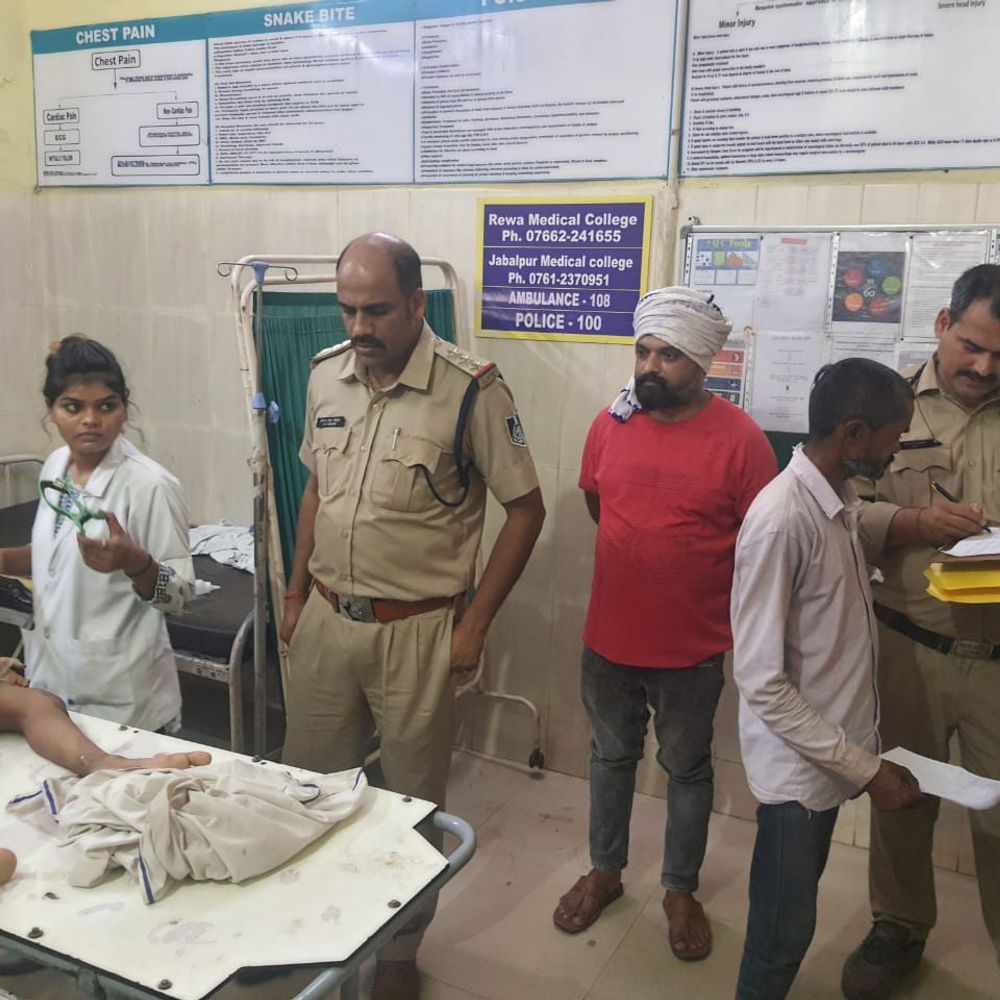 घर के बाहर खेल रही बच्ची को कार ने कुचला:इलाज के दौरान मौत, पैर में थी गंभीर चोट, आरोपी फरार