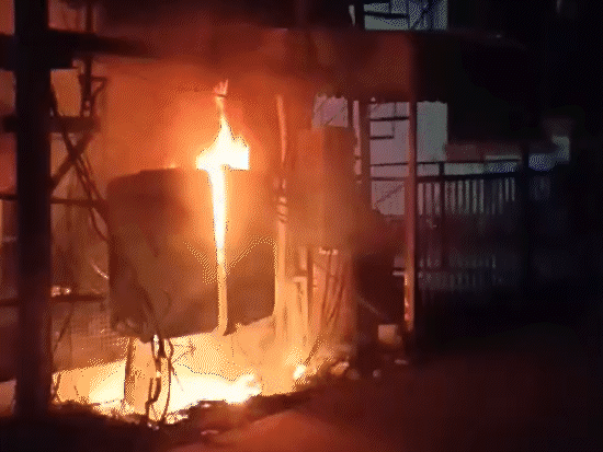 लखनऊ में बिजली का बड़ा ब्लैकआउट!:कहीं ट्रांसफार्मर फुका, कहीं लाइन में आग, रातभर तड़पे लोग