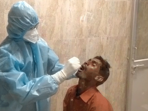 छत्तीसगढ़ में कोरोना के 14 नए मरीज मिले:टोटल केस अब 131, इनमें 73 रिकवर; रायपुर में राज्य के लगभग 50% कोविड पेशेंट