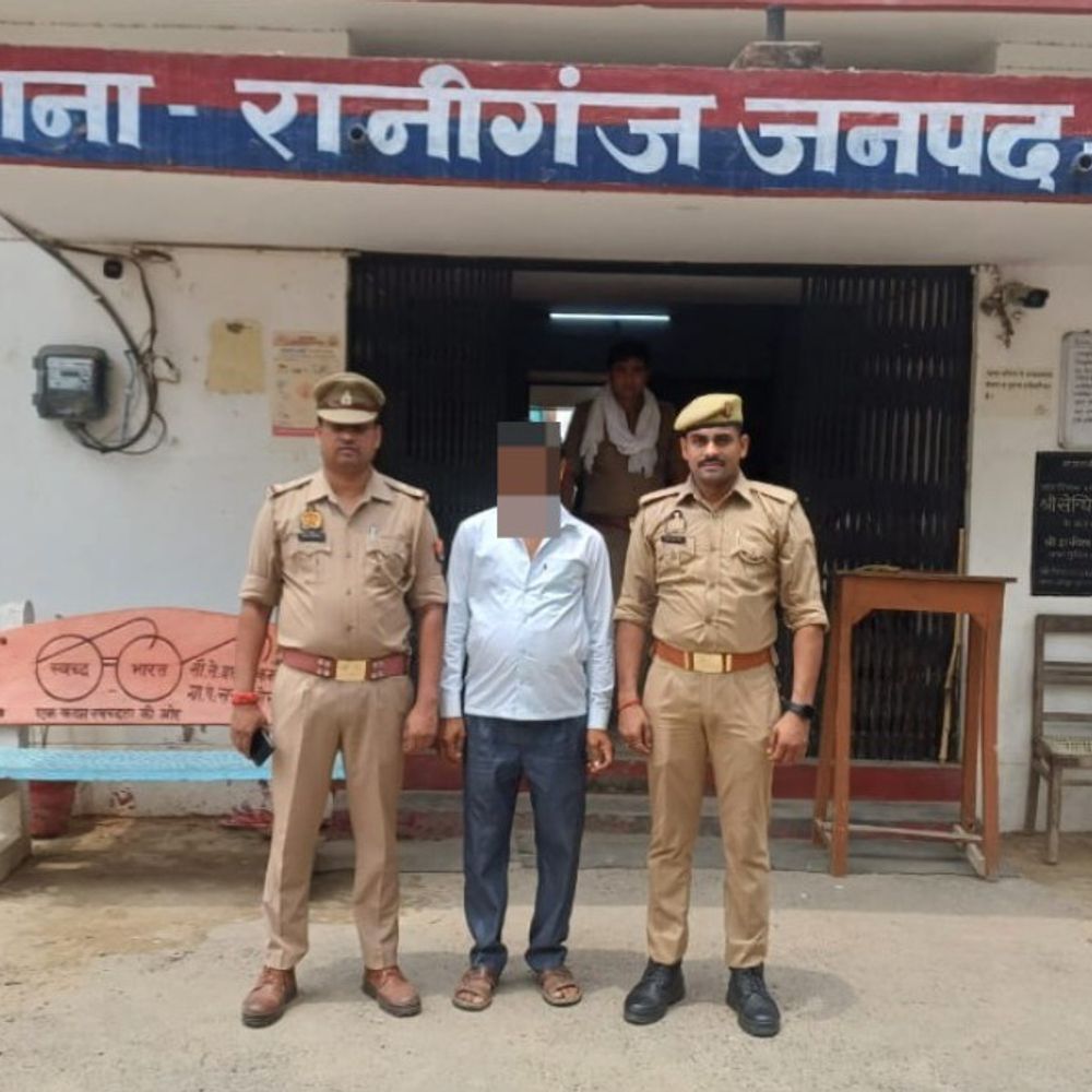 अवैध अफीम खेती में 13 लोगों पर केस:प्रतापगढ़ में दो गांवों से मिले अफीम के पौधे, दो आरोपी गिरफ्तार