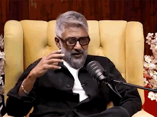 विवेक अग्निहोत्री ने बॉलीवुड स्टार्स पर साधा निशाना:बोले- यहां कोई शहंशाह नहीं, बॉक्स ऑफिस के नंबर ईगो संतुष्ट करने के लिए बढ़ाए जाते हैं