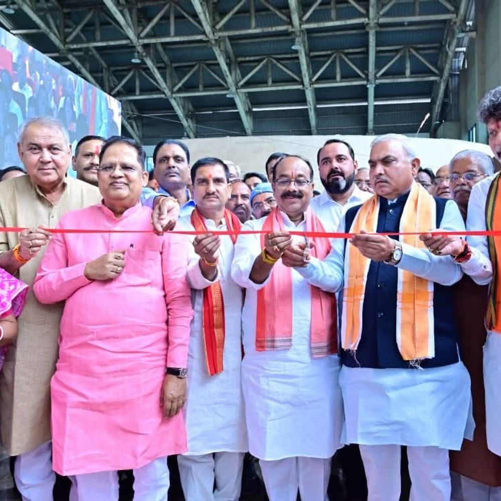 बिलासपुर में प्रोफेशनल मीट...विकसित भारत के लक्ष्य पर हुई चर्चा:BJP के राष्ट्रीय नेता शिवप्रकाश बोले- रक्षा क्षेत्र में भारत की विश्वसनीयता बढ़ी