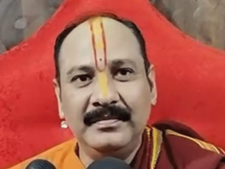 पं. प्रदीप मिश्रा ने चित्रगुप्त पर की टिप्पणी:राजनांदगांव में कायस्थ समाज ने दी कानूनी कार्रवाई की चेतावनी; VIDEO वायरल होने के बाद मांगी माफी