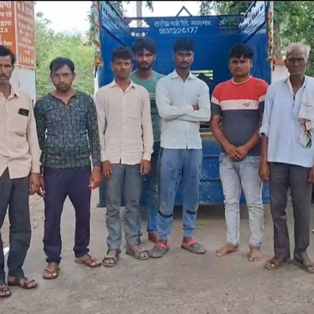 हाईटेंशन लाइन के तार से युवक की मौत:खेत जाते समय लगा करंट, लोगों ने कई बार की थी लटके तार की शिकायत