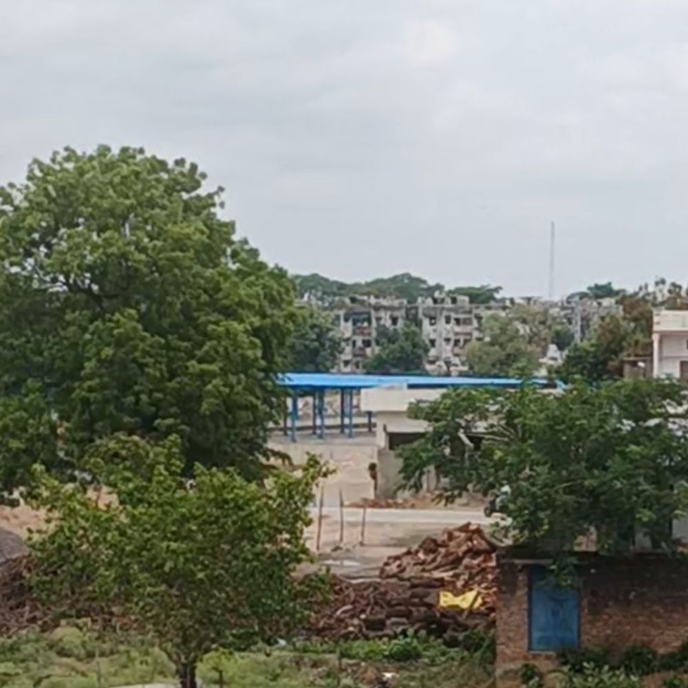 बहराइच में रात को बारिश से मौसम बदला:तापमान 40 से घटकर 35 डिग्री हुआ, किसानों को भी मिली राहत
