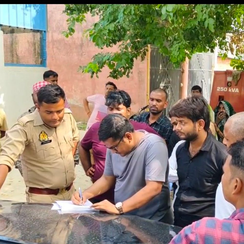 जनरेटर में साड़ी फंसने से महिला कर्मचारी की मौत:कौशांबी में आरओ प्लांट में काम करते समय हुआ हादसा