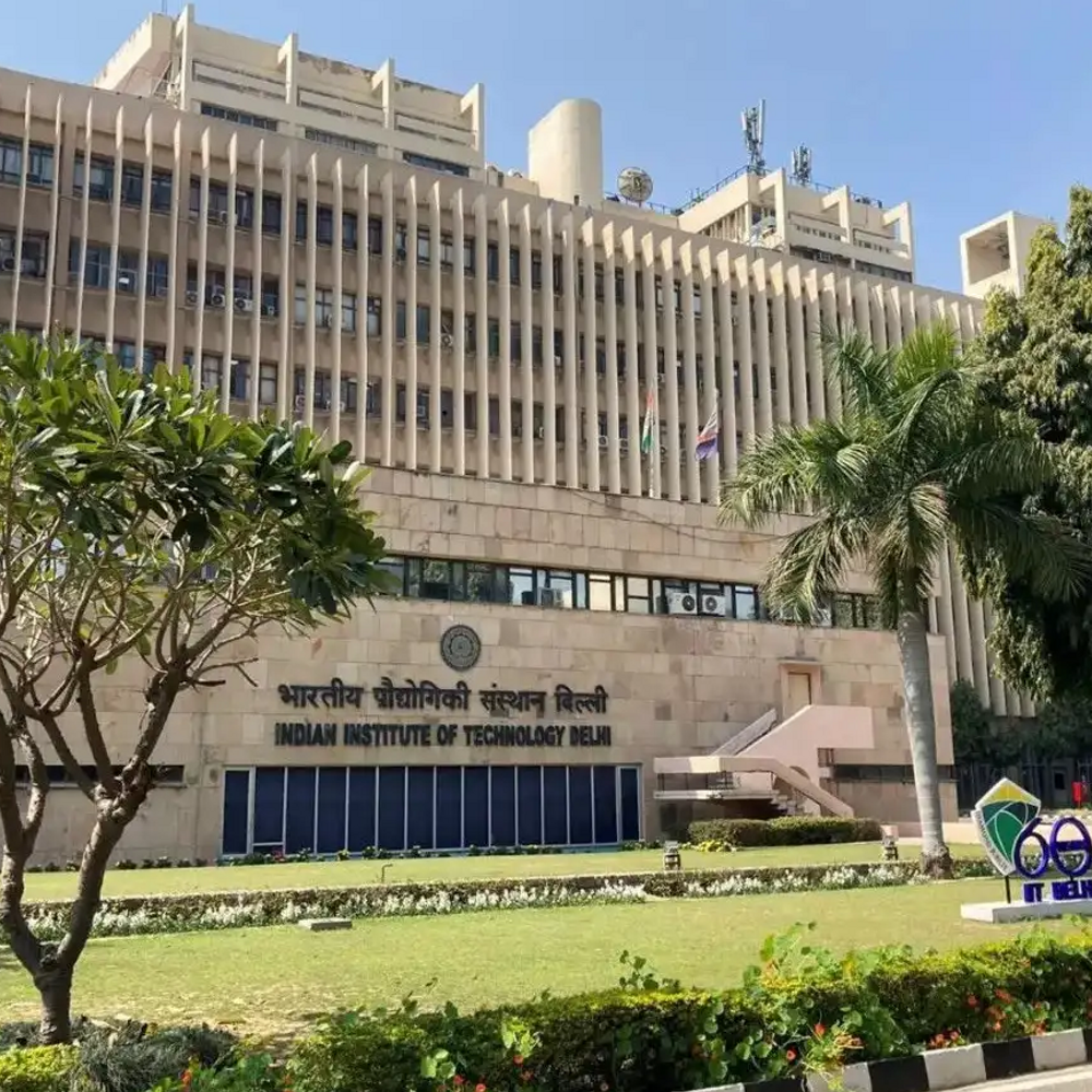 IIT दिल्ली में नए कोर्सेज:ट्रेडिशनल डिग्री से हटकर प्रोग्राम्स, डिजाइनिंग में कर सकते हैं BTech