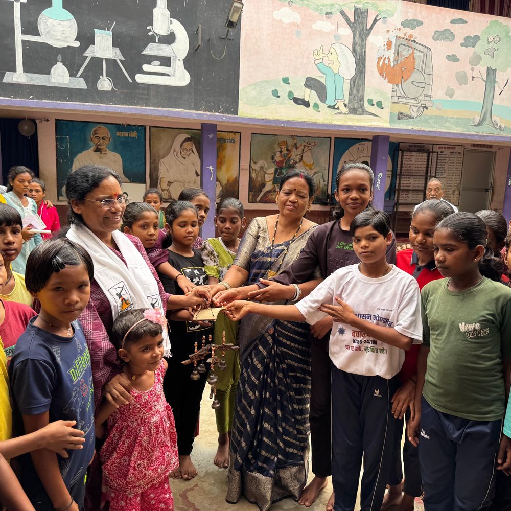 वनवासी विकास समिति को मिला बड़ा दान:अहिल्यादेवी होलकर राष्ट्रीय पुरस्कार विजेता डॉ. जयमती कश्यप ने दिए एक लाख रुपए