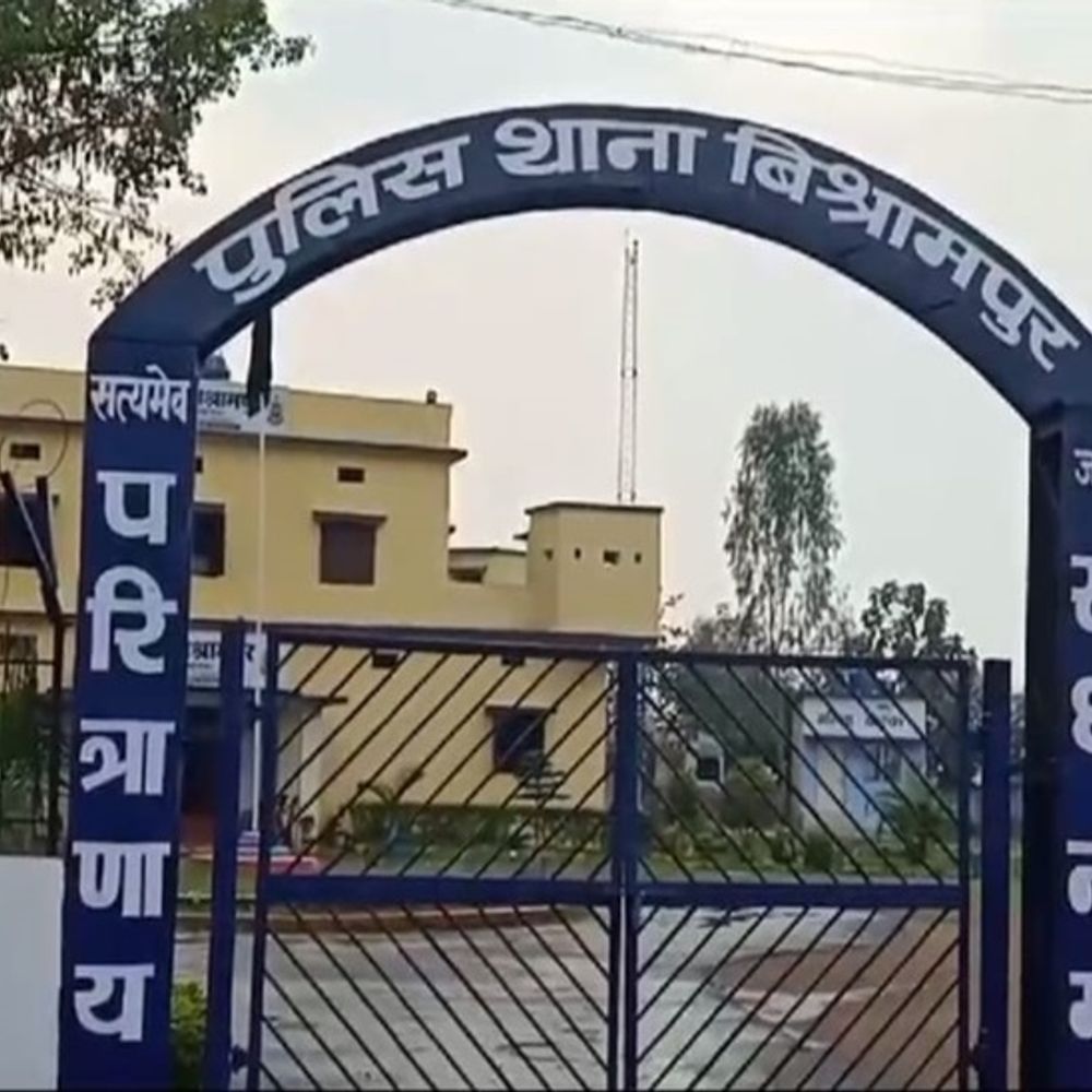 सरकारी राशन दुकान में 54 लाख की राशन गड़बड़ी:सूरजपुर में दुकान संचालक और स्वयं सहायता समूह की अध्यक्ष पर FIR दर्ज