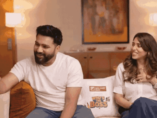 रोहित शर्मा ने हरभजन को अपनी लव स्टोरी बताई:बोले- 6 साल रितिका से दोस्ती रही, पिच पर प्रपोज किया, आई लव यू नहीं बोल पाया