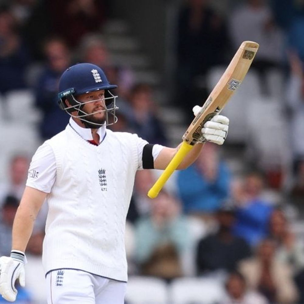 लीड्स टेस्ट, 5वां दिन- जायसवाल से डकेट का कैच छूटा:इंग्लिश ओपनर्स 172 रन की साझेदारी कर चुके, इंग्लैंड 371 रन चेज कर रही