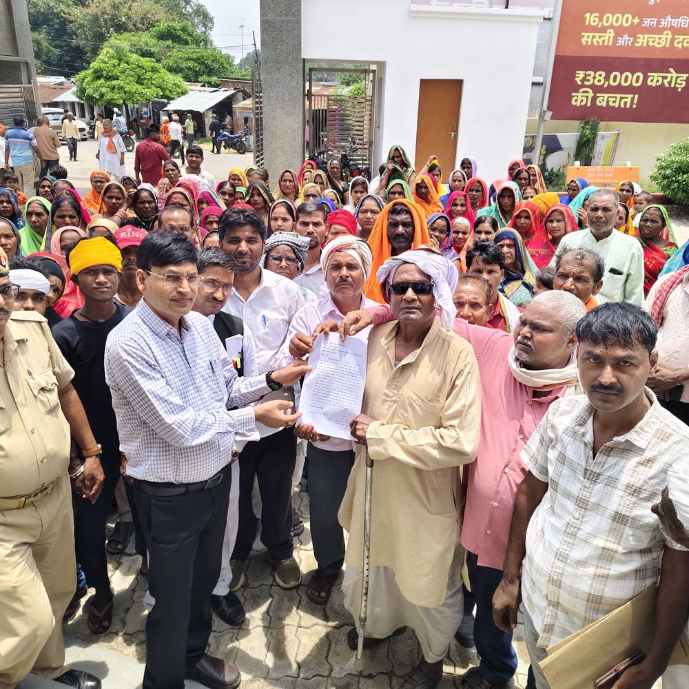 मनरेगा मजदूरी के लिए बस्ती में आक्रोश:तीन प्रोजेक्ट पूरे, भुगतान नहीं; सचिव पर लापरवाही का आरोप