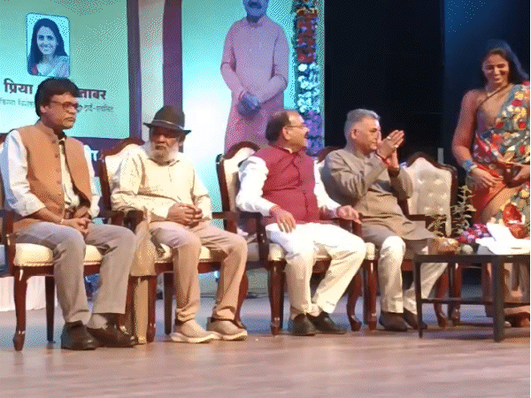 रवीन्द्र भवन में प्रतिभा सम्मान समारोह 2025:मेधावी छात्रों और युवाओं का सम्मान, करियर मार्गदर्शन भी