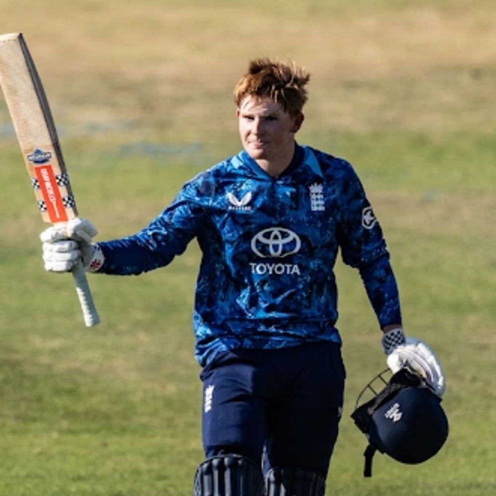 इंग्लैंड अंडर-19 ने भारत को एक विकेट से हराया:कप्तान थॉमस रियू ने 131 रन की पारी खेली; सीरीज 1-1 से बराबरी पर