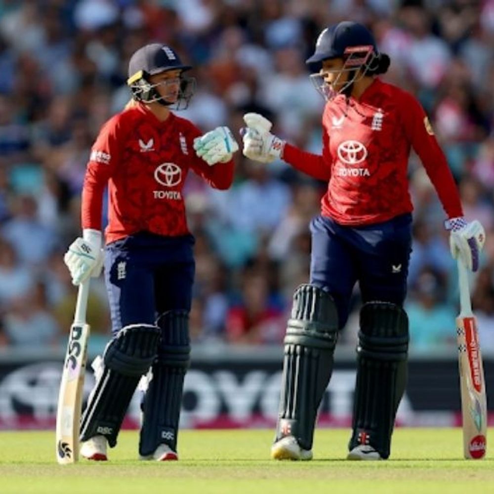 IND W Vs ENG W टी-20 सीरीज:इंग्लैंड ने भारत को 5 रन से हराया;सोफिया -डेनिएल के बीच 137 रन की पार्टनरशिप हुई