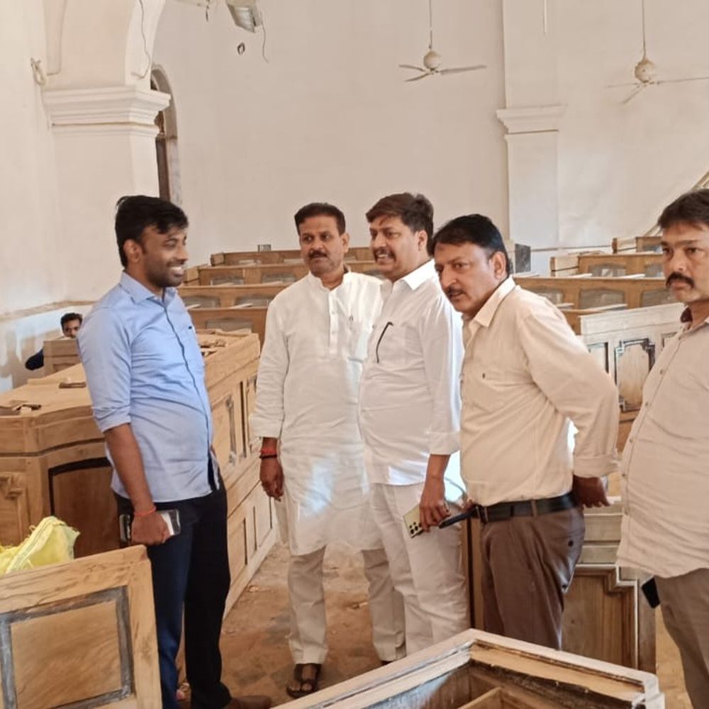 प्रयागराज नगर निगम में नया सदन हॉल तैयार:महापौर ने किया निरीक्षण, आधुनिक सुविधाओं से लैस होगा हॉल