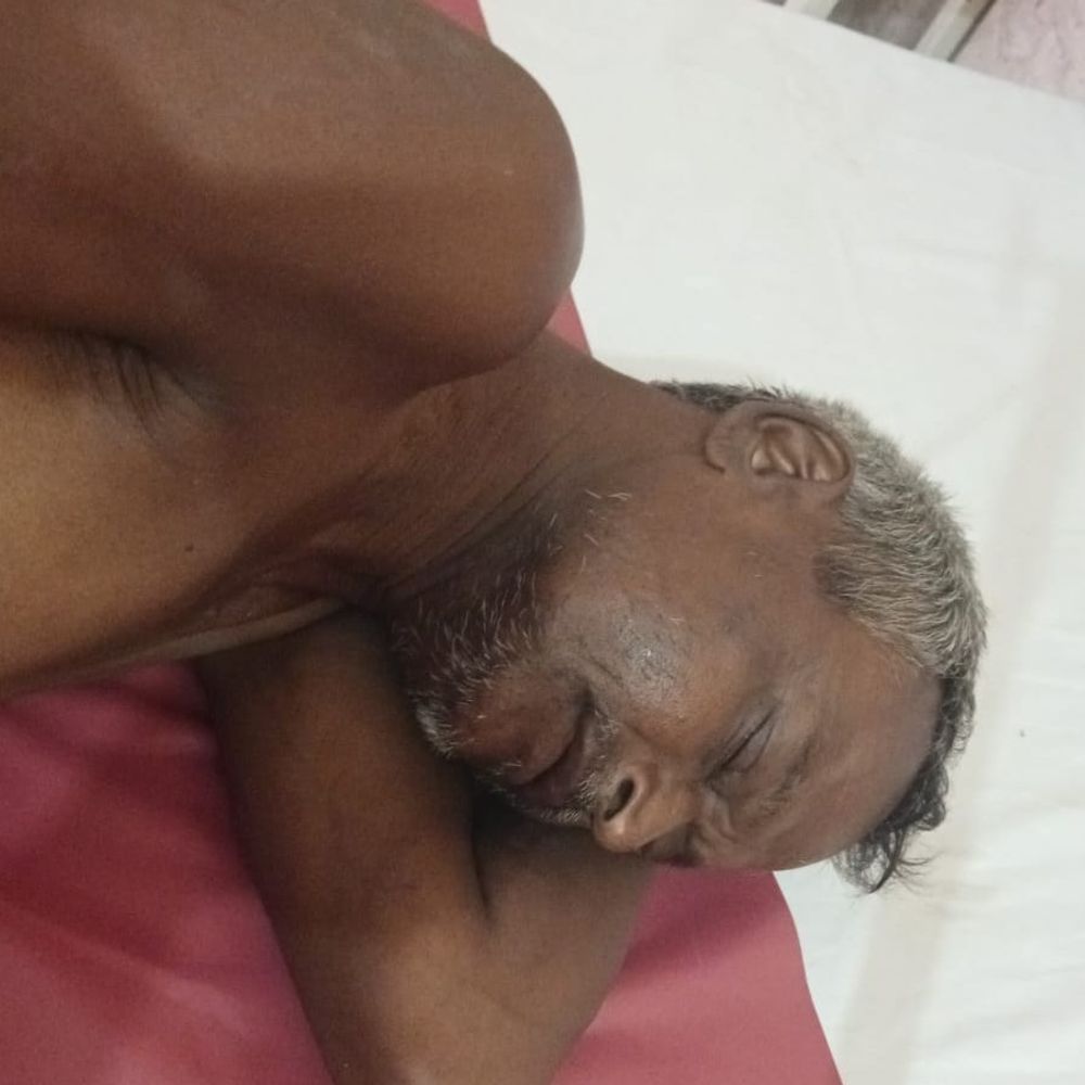 पानी टंकी के चौकीदार से मारपीट:बदमाशों ने बोरी में बंद कर बैट्रा समेत सामान चुराया
