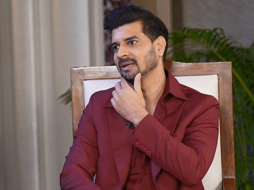 'नीरज पांडे सीन्स को लेकर कोई समझौता नहीं करते':'स्पेशल ऑप्स' एक्टर्स बोले- अभी के समय में AI न्यूक्लियर जितना पावरफुल; सीरीज में मेन विलेन टेक्नोलॉजी