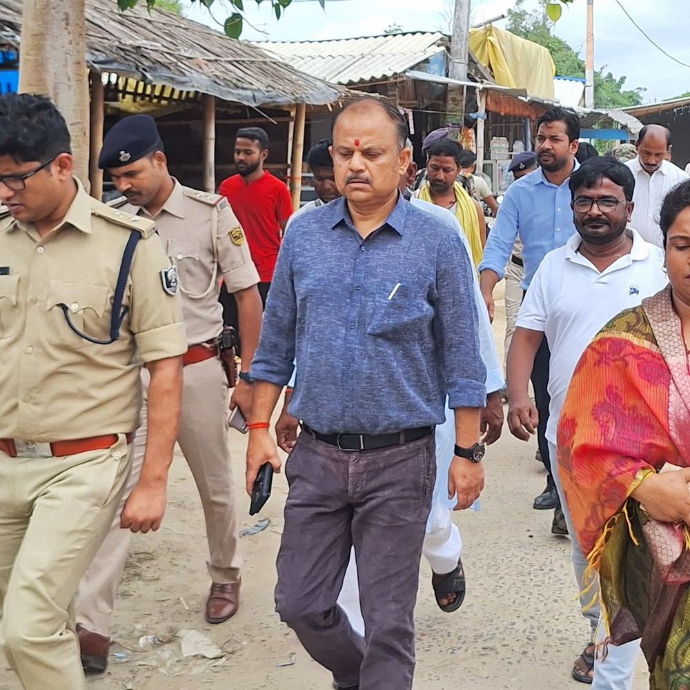 सहरसा में पंचायत उप चुनाव के लिए मतदान:डीएम- एसपी ने किया केंद्रों का निरीक्षण, सुरक्षा के पुख्ता इंतजाम
