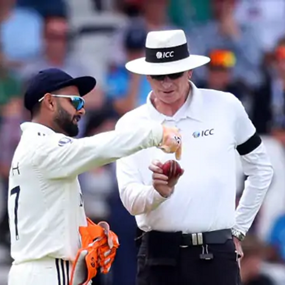 गिल के बाद पंत ने ड्यूक बॉल पर सवाल उठाए:कहा- कभी गेंद को इतना खराब होते नहीं देखा; जानिए पूरी कंट्रोवर्सी