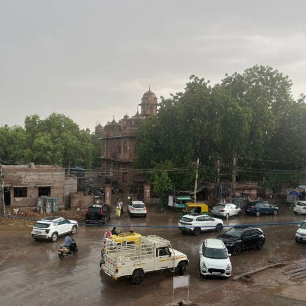 बीकानेर में तापमान में गिरावट:दो दिन की हल्की बारिश ने चार डिग्री गिराया पारा, आज भी रिमझिम की उम्मीद