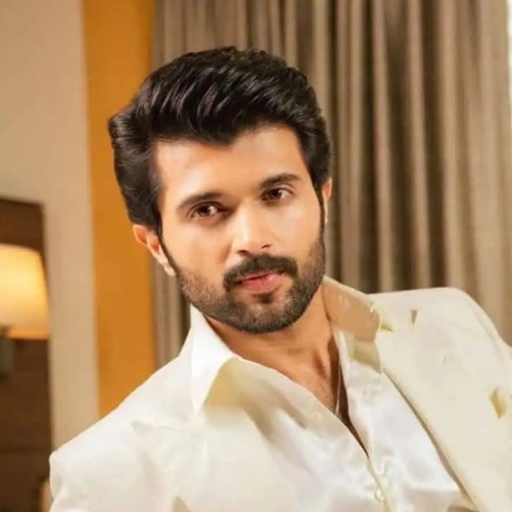 बेटिंग एप के प्रचार में ED की कार्रवाई:विजय देवरकोंडा और राणा डग्गुबाती समेत कई सेलेब्स पर प्रवर्तन निदेशालय ने कसा शिकंजा