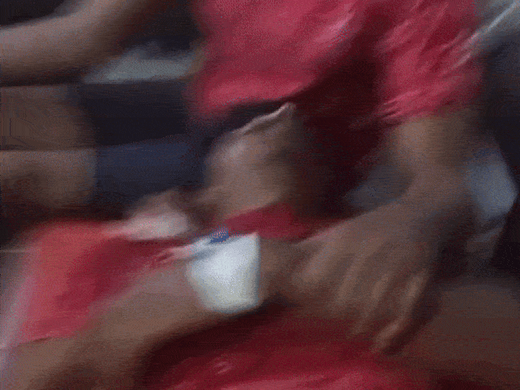 आगरा में कांवड़ियों को टेम्पो ने टक्कर मारी:शिवपुरी के 12 श्रद्धालु घायल, 2 की हालत नाजुक; लहरा गंगा घाट से लौट रहे थे