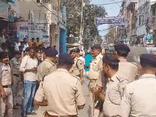 पटना हाईकोर्ट के वकील का दिन दहाड़े मर्डर:घर से 40 कदम दूर बदमाशों ने मारी 3 गोली, बेटी बोली- जमीन को लेकर हुआ था झगड़ा