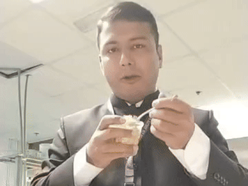 रोहतक के जसबीर अफ्रीकी देश में सिखा रहे योग:PM मोदी के फूड टेस्टर बने, कई अवॉर्डों से हो चुके सम्मानित