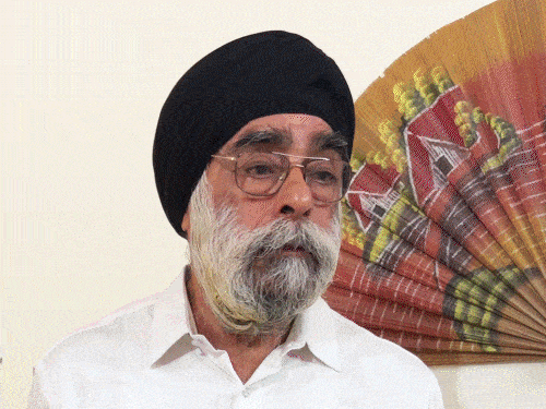 मेडिकल कॉलेज में क्लर्क से डायरेक्टर बने दिलीप जायसवाल:BJP प्रदेश अध्यक्ष ने बेटे को रजिस्ट्रार, पत्नी को मेंबर बनाया, स्थापना करने वालों की फैमिली को बाहर निकाला