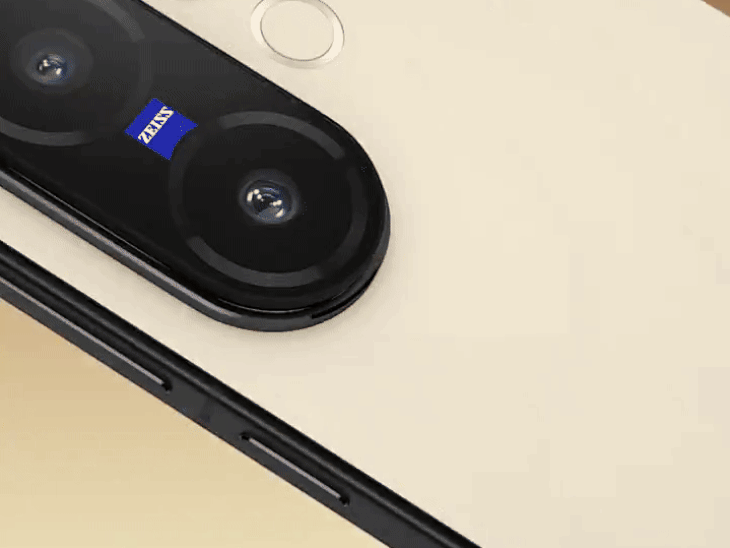 वीवो X200 FE स्मार्टफोन भारत में लॉन्च, शुरुआती कीमत ₹54,999:सर्किल टू सर्च जैसे AI फीचर्स, 6.3 इंच की स्क्रीन के साथ 50 मेगापिक्सल का सेल्फी कैमरा