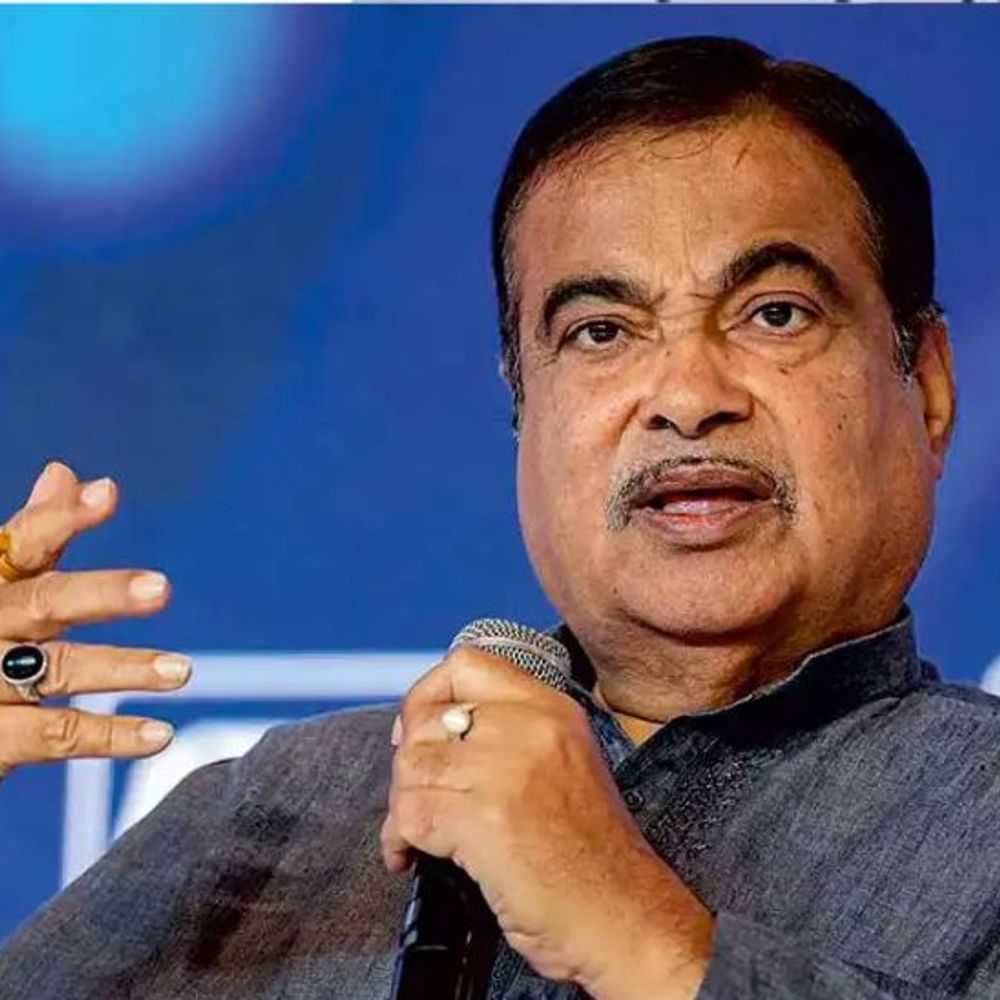 गडकरी बोले-ऐसे लोगों की जरूरत जो सरकार पर केस करें:नेताओं-सिस्टम में अनुशासन के लिए कोर्ट का सहारा लेना जरूरी है