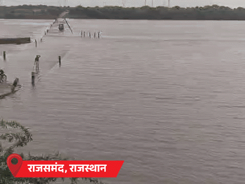 हिमाचल में 200 सड़कें बंद:वाराणसी में गंगा किनारे के 84 घाट डूबे, झारखंड के 19 जिलों में बाढ़ का अलर्ट