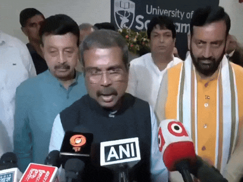 देश में युवाओं को दी जा रही विश्वस्तरीय शिक्षा:गुरुग्राम में केंद्रीय मंत्री धर्मेंद्र प्रधान और मुख्यमंत्री ने किया इंटरनेशनल यूनिवर्सिटी का उद्घाटन