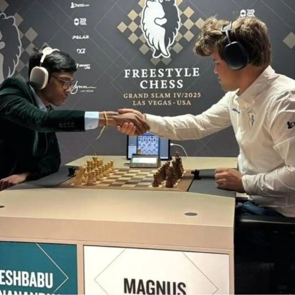 प्रगनानंदा ने वर्ल्ड नंबर-1 कार्लसन को 39 चालों में हराया:लास वेगास टूर्नामेंट में टॉप पर; मैग्नस को 30 दिन में दो बार हरा चुके हैं गुकेश