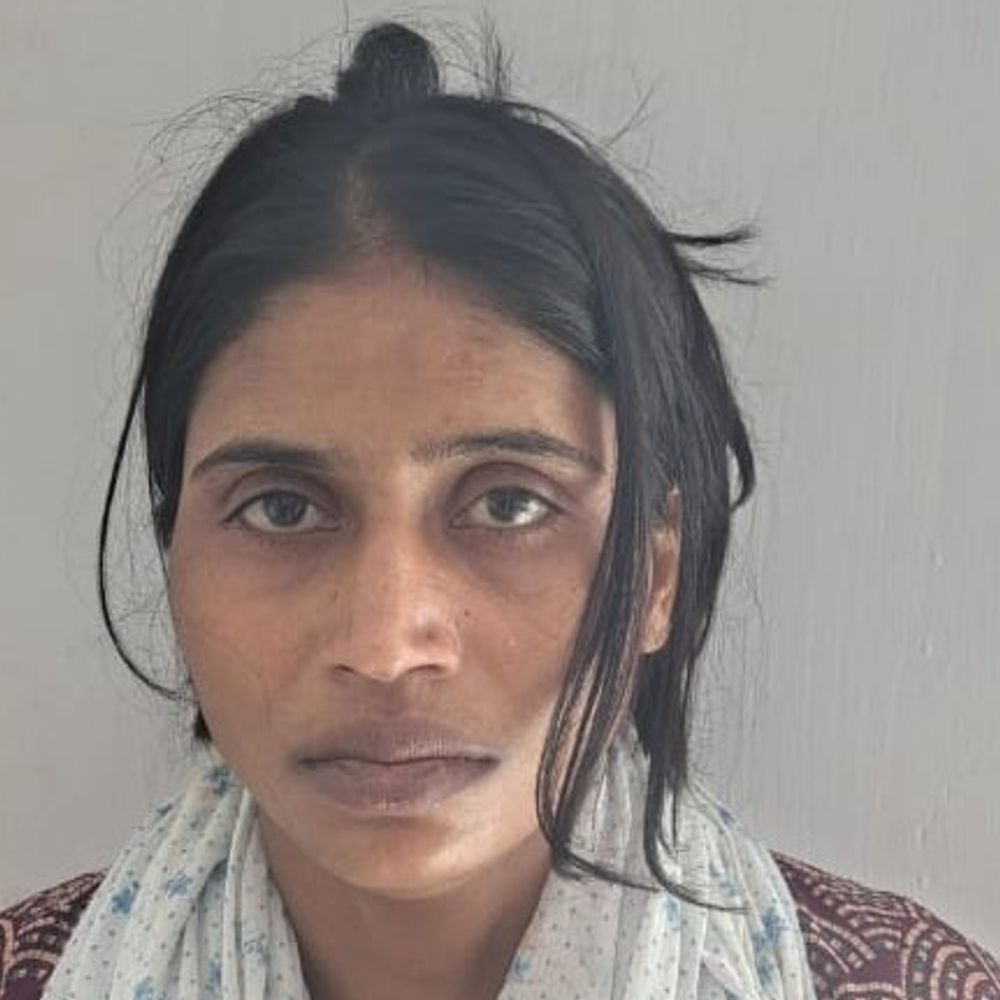 गुरुग्राम में चोरी करने वाली नौकरानी गिरफ्तार:नोएडा से पकड़ी, 4.17 लाख रुपए और सोने के गहने बरामद