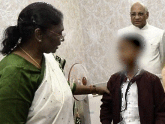 तीन साल से मम्मी द्रौपदी मुर्मू के इंतजार में ध्रुव:राज्यपाल थीं तब गोद लिया, अफसर गिफ्ट देने आते थे, राष्ट्रपति बनते ही सब बंद