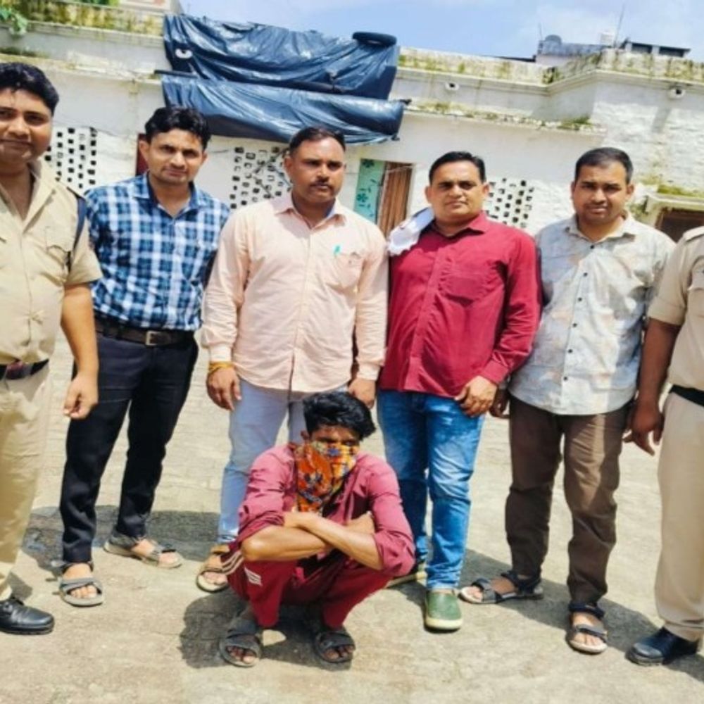 श्योपुर में महिला से मोबाइल लूटने वाला बदमाश धराया:वारदात में इस्तेमाल बाइक और मोबाइल जब्त, एक आरोपी अभी भी फरार
