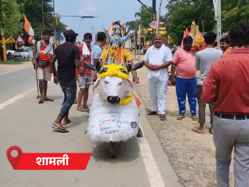 काशी में कांवड़ियों ने किया डांस:गोंडा में जान जोखिम में डाल रहे; मेरठ में योगी बोले- उपद्रवी कांवड़ियों के वेश में छिपे