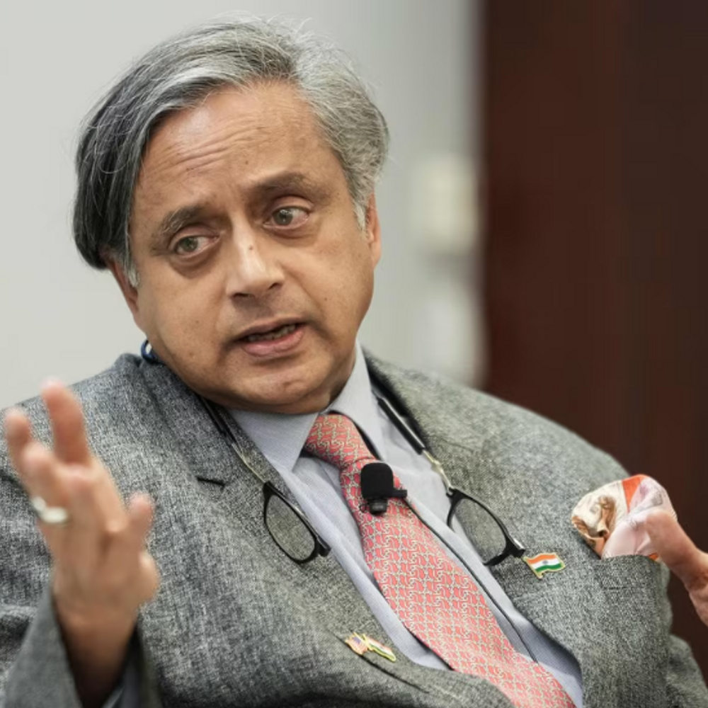 थरूर बोले-पहली वफादारी देश के लिए, पार्टी के लिए नहीं:दूसरे दलों के साथ मिलकर काम करना चाहिए, इसे गद्दारी समझ लिया जाता है