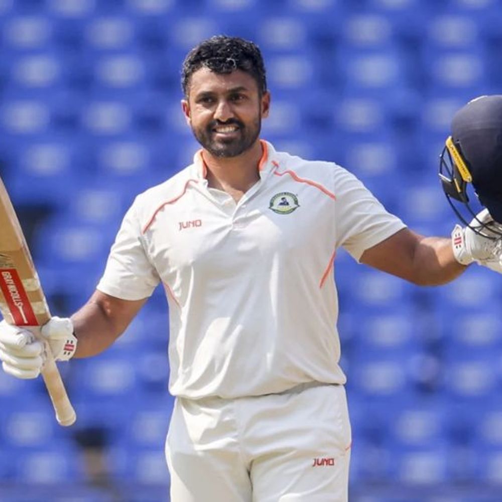 करुण नायर की कर्नाटक टीम में वापसी:पिछले दो डोमेस्टिक सीजन विदर्भ से खेले थे; वासुकी कौशिक गोवा से खेलेंगे