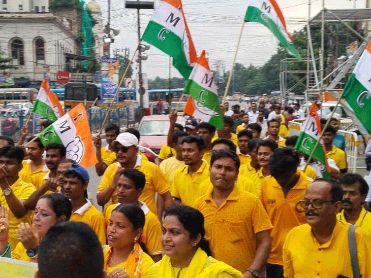 ​​​​​​​धर्मतल्ला में टीएमसी का शहीद दिवस कार्यक्रम:पश्चिम बंगाल में तृणमूल का चुनावी शंखनाद , मुद्दा–बांग्ला भाषा, बंगाली अस्मिता