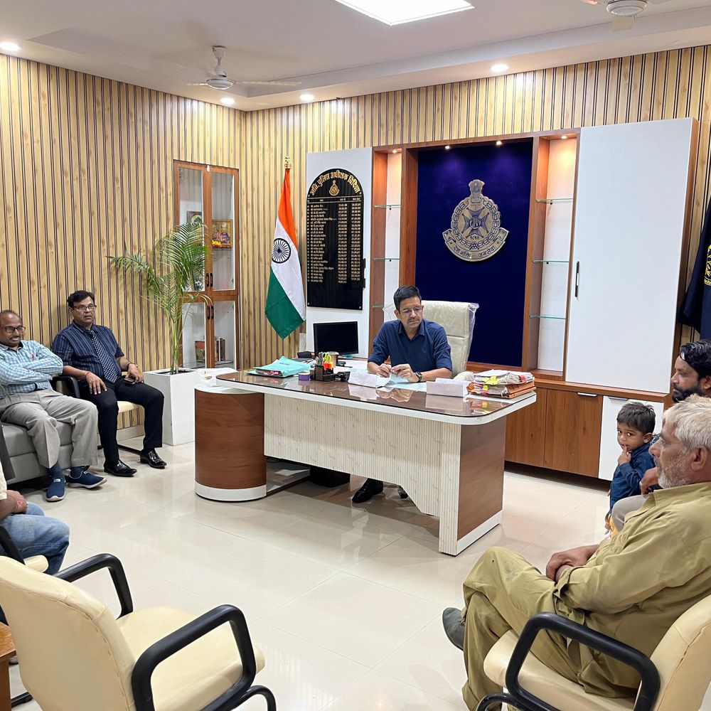 विदिशा पुलिस की सीनियर सिटिजन पंचायत में सुलझे मामले:बेटे ने घर वापस मां के नाम कराया, शमशाबाद में पिता को भोजन देने सहमति दी