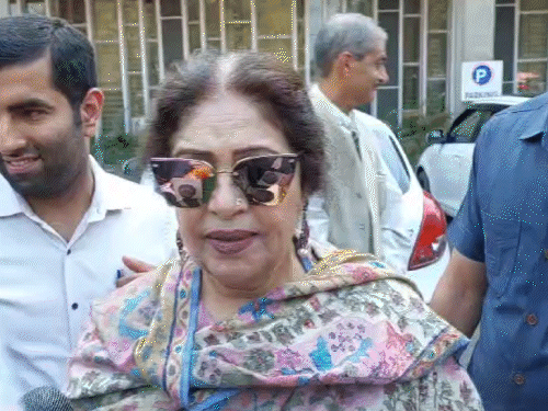 किरण खेर को 12.76 लाख का किराया नोटिस:बोलीं- कभी जानकारी नहीं दी गई, सारा हिसाब दोबारा जांचा जाए