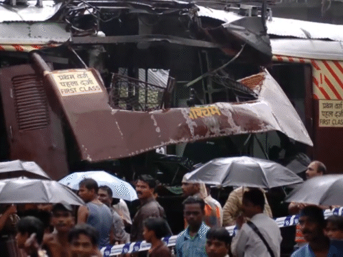 मुंबई ट्रेन ब्लास्ट-सुप्रीम कोर्ट की हाईकोर्ट के फैसले पर रोक:3 दिन पहले 12 आरोपी बरी हुए; SC बोला- फिलहाल दोबारा जेल भेजना जरूरी नहीं