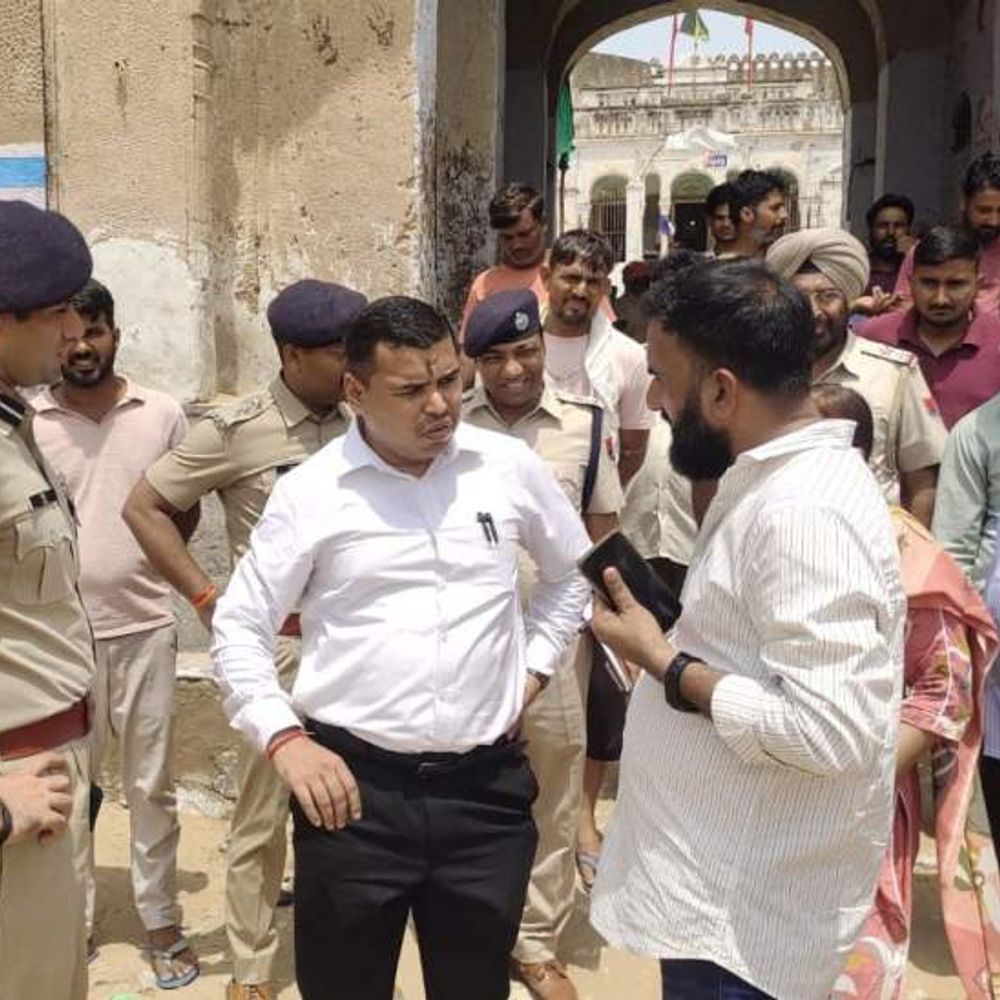 ददरेवा मेले की तैयारियों का कलेक्टर-एसपी ने लिया जायजा:सुविधाओं का ध्यान रखने और बिजली-पानी व्यवस्था दुरुस्त रखने के निर्देश