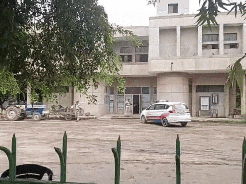 गुरुग्राम में बंग्लादेशियों को पकड़ने पर सियासत:बंगाल CM बोलीं-बंगालियों पर अत्याचार कर रही BJP; भाजपा ने कहा- ये TMC के वोटर्स