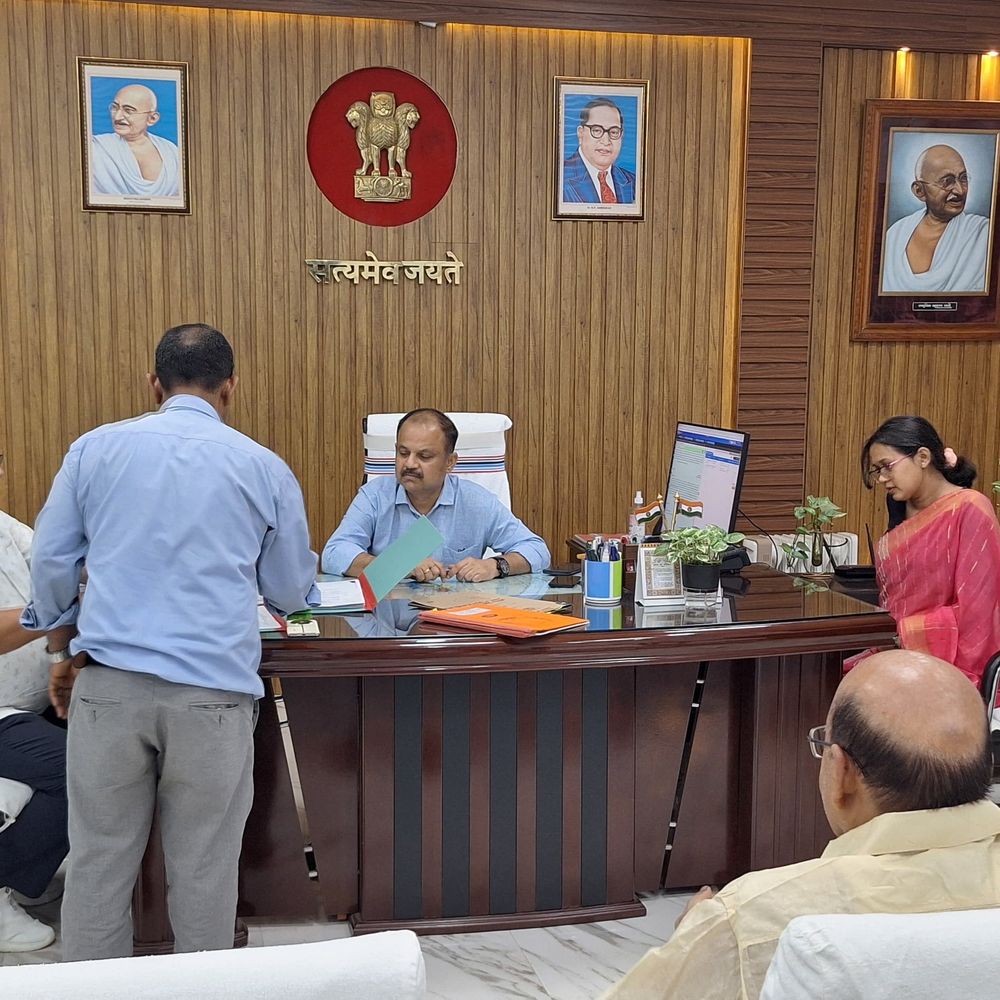 सहरसा में संबल योजना के तहत स्क्रीनिंग समिति की बैठक:जिलाधिकारी की अध्यक्षता में कई दिव्यांगजनों को इलेक्ट्रिक वाहन देने की मिली स्वीकृति