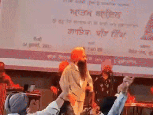 पंजाब सरकार के श्रीनगर में समागम पर SGPC नाराज:350वीं शहादत शताब्दी कार्यक्रम पर नाच-गान हुआ; विपक्ष ने घेरी सरकार, सिंगर ने मांगी माफी